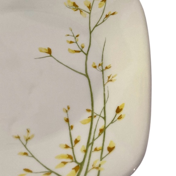 Corelle Kobe Vitrelle Square 9" Luncheon Plates Set USA Yellow Floral - Picture 2 of 6